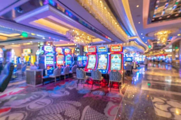 Game category breakdown showing slots, live dealer, sports markets, and esports on fyp138